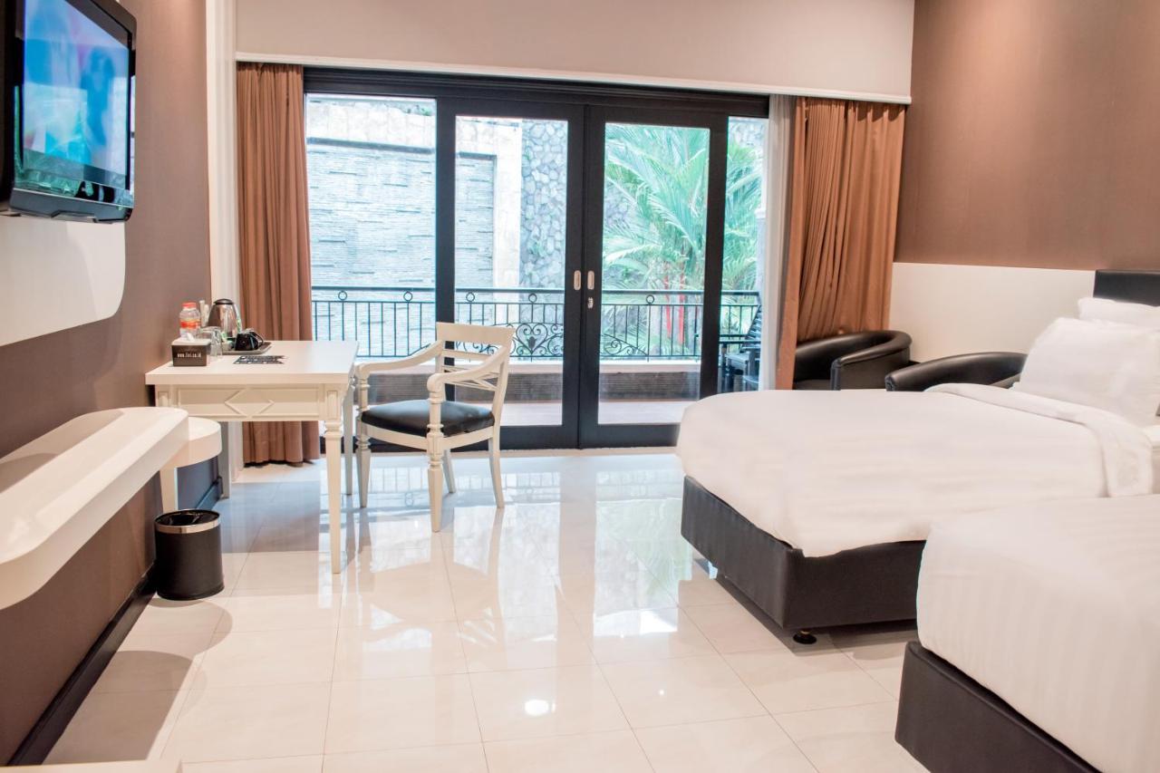 Luminor Hotel Jember By Wh Jembel Exterior foto